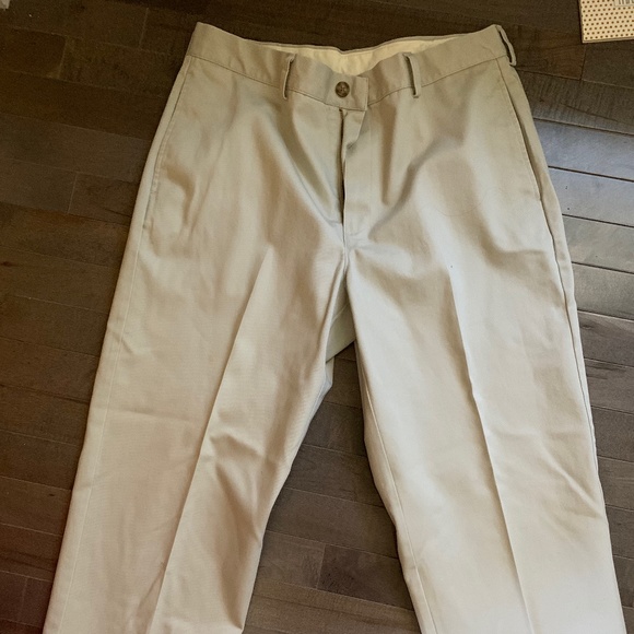 L. L. Bean Pants - Picture 1 of 3